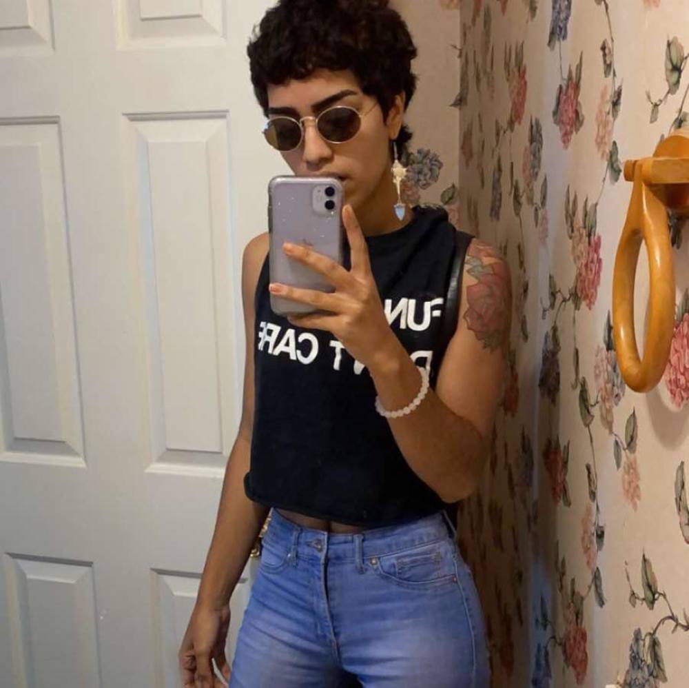 Meet your Posher, Naomi